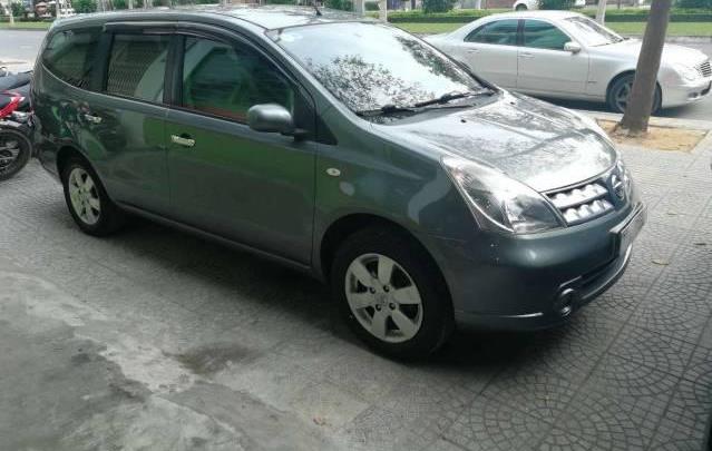 Bán Nissan Grand livina năm 2010, màu xanh lam 