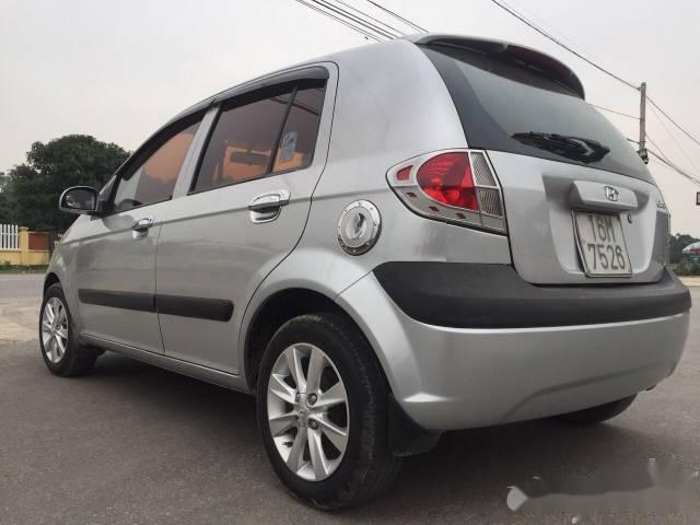 Cần bán Hyundai Getz đời 2010, màu bạc, nhập khẩu số sàn