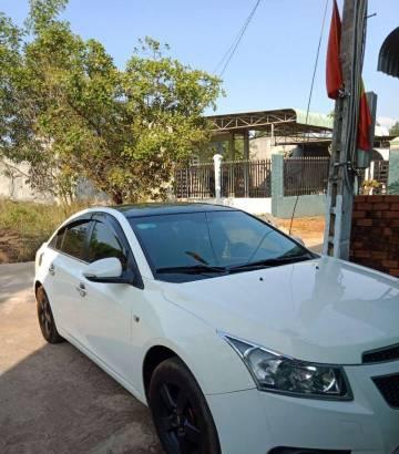 Bán xe Chevrolet Cruze năm 2010, màu trắng, 336tr