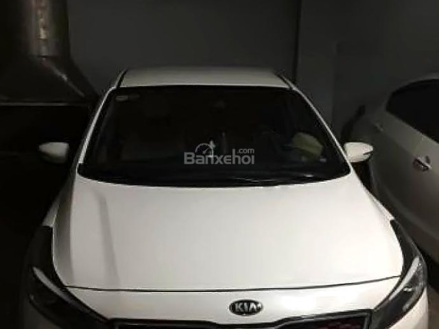 Bán xe Kia K3 1.6 MT đời 2016, màu trắng  