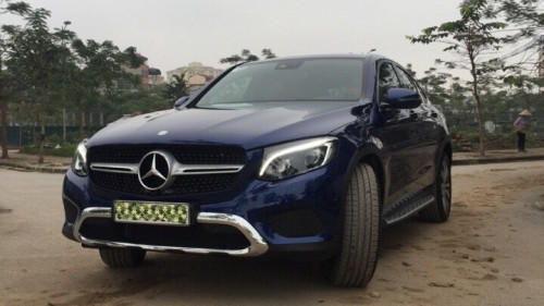 Cần bán gấp Mercedes 2.0 AT 2017, màu xanh lam, nhập khẩu
