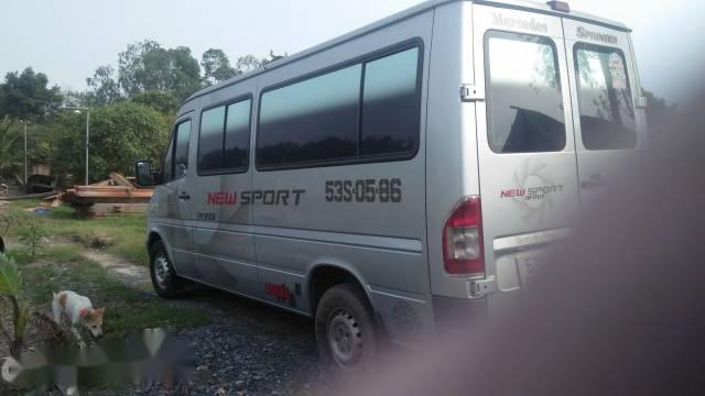 Bán ô tô Mercedes Sprinter đời 2005, màu bạc  