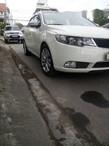 Bán Kia Forte 2011, màu trắng số sàn, giá 340tr