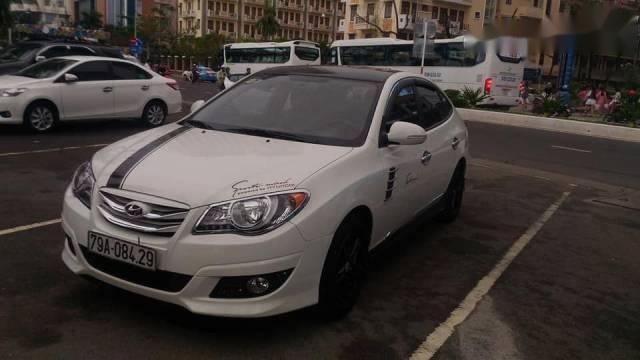 Bán xe Hyundai Avante năm 2015, màu trắng