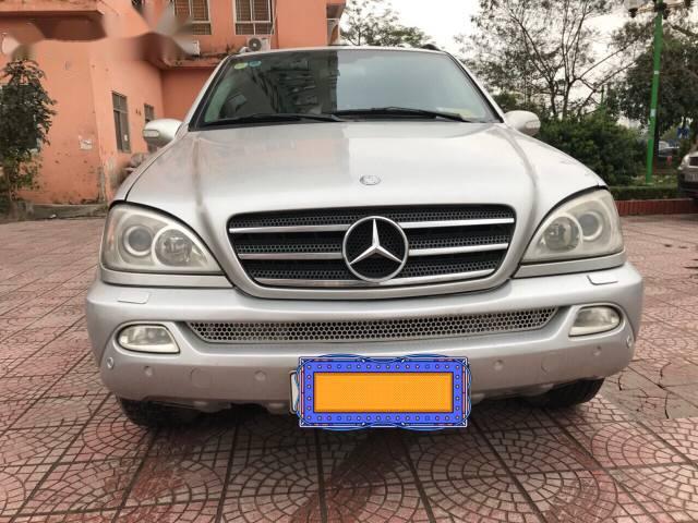 Bán xe Mercedes ML Class đời 2002, màu bạc, nhập khẩu  