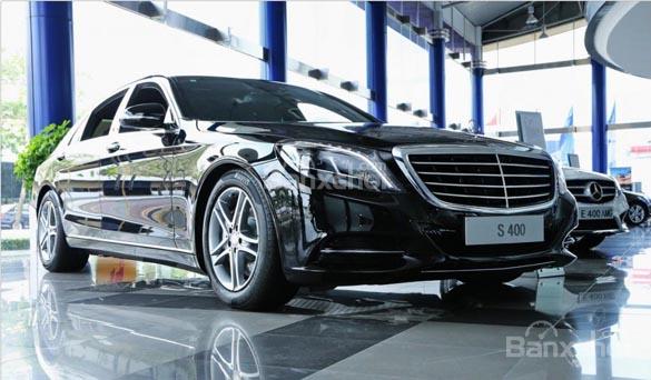 Bán Mercedes S400 đăng kí 2017, có hỗ trợ trả góp với gói vay cực ưu đãi nhé. Rinh xe về ngay còn kịp