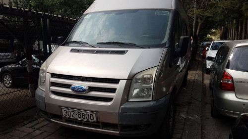 Bán Ford Transit 2.4 MT đời 2010, màu bạc  