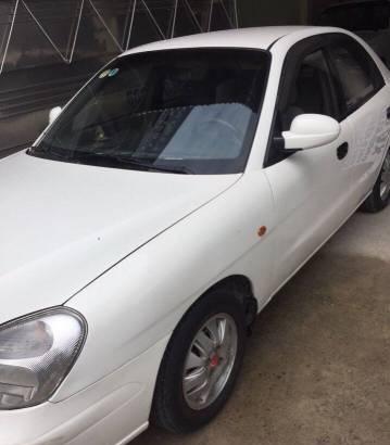 Bán Daewoo Nubira đời 2001, màu trắng