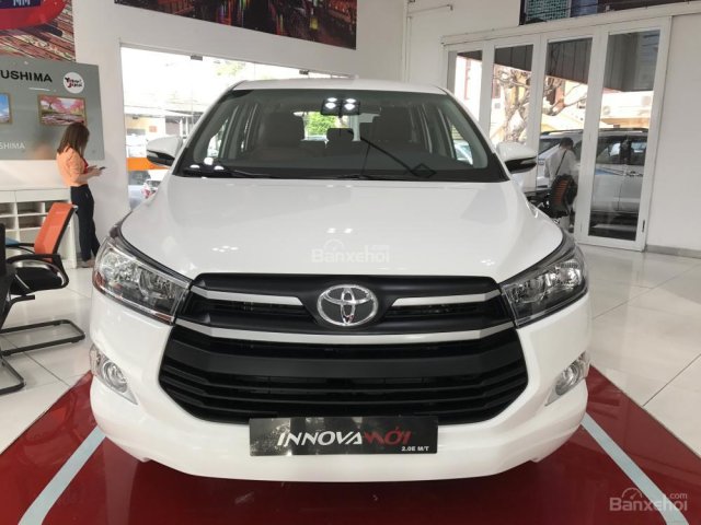 Bán Toyota Innova E đời 2018, màu trắng, hỗ trợ trả góp, lãi suất cố định, khuyến mãi hấp dẫn