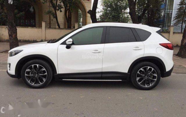 Cần bán lại xe Mazda CX 5 2.5 AT đời 2016, màu trắng, giá 895tr