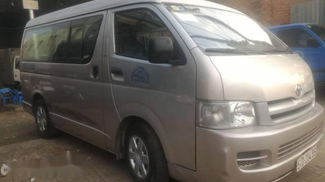 Cần bán lại xe Toyota Hiace đời 2006