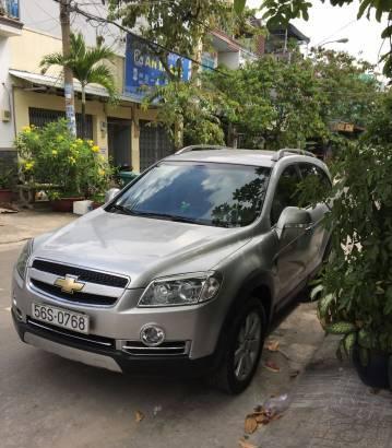 Bán Chevrolet Captiva đời 2010, màu bạc 