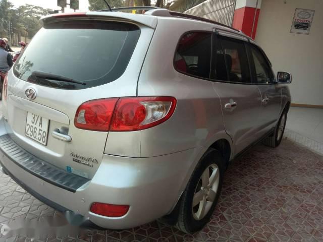 Cần bán xe Hyundai Santa Fe đời 2008, màu bạc như mới