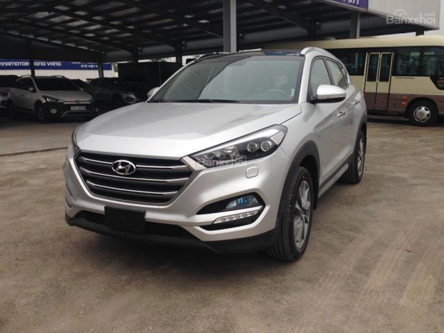 (Hyundai Giải Phóng) Hyundai Tucson 2.0 MPI năm 2018 khuyến mãi khủng, giao xe ngay