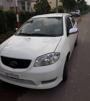 Bán Toyota Vios G sản xuất 2004, màu trắng 