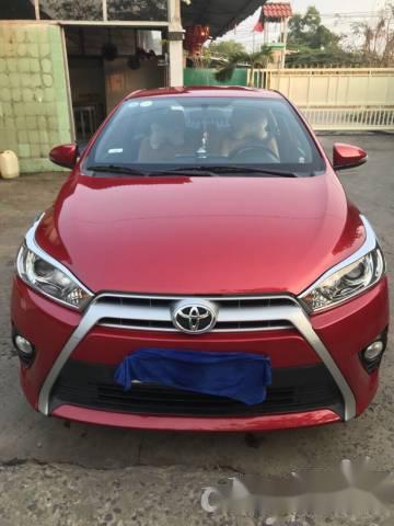 Cần bán xe Toyota Yaris đời 2016, màu đỏ, giá tốt