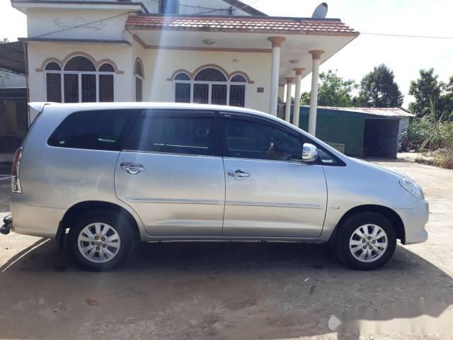 Bán Toyota Innova G đời 2010, màu bạc