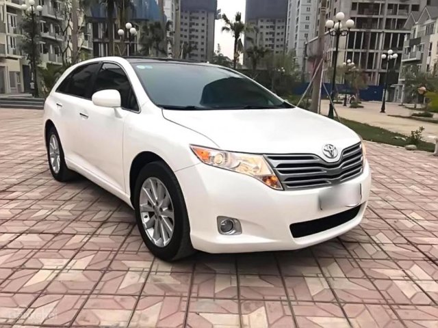 Bán xe Toyota Venza đời 2010, màu trắng, nhập khẩu