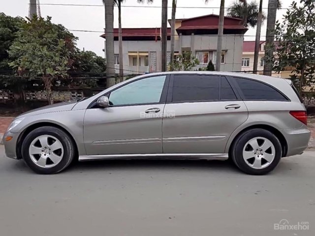 Bán Mercedes R350 đời 2005, màu vàng, nhập khẩu nguyên chiếc còn mới