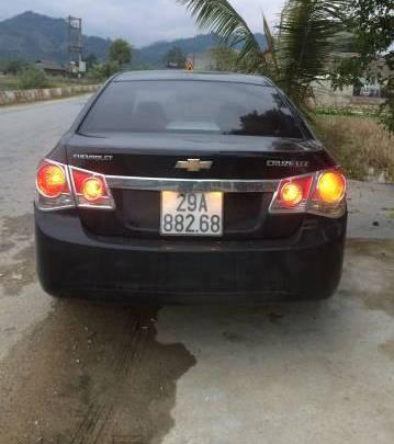 Bán Chevrolet Cruze đời 2011, màu đen