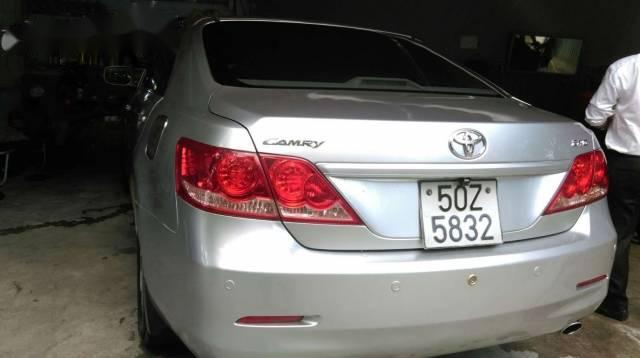 Gia đình bán xe Toyota Camry đời 2012, màu bạc