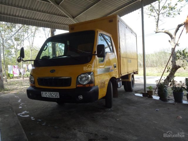 Bán Kia K2700 sản xuất 2006, màu vàng