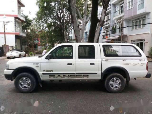 Cần bán Ford Ranger đời 2005, màu trắng, giá tốt