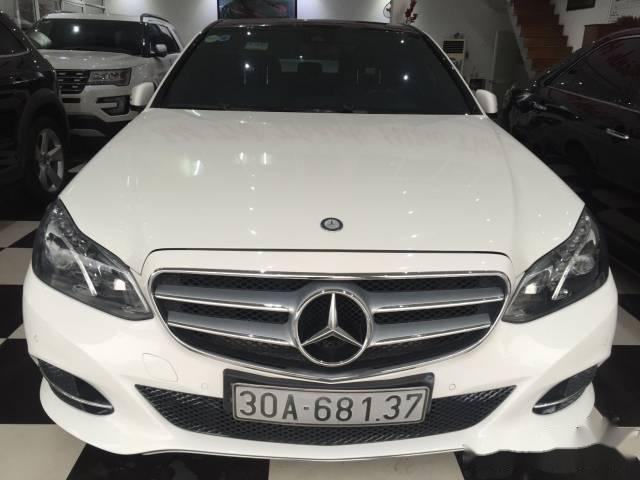 Chính chủ bán xe Mercedes E250 năm 2014, màu trắng