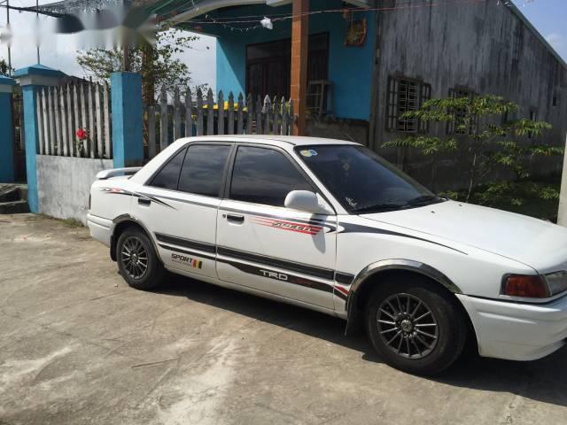 Bán xe Mazda 323 1996, màu trắng