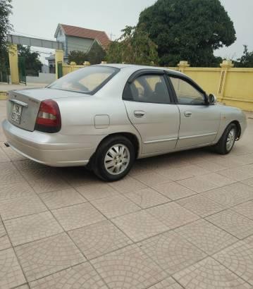 Bán ô tô Daewoo Nubira 2001, màu bạc