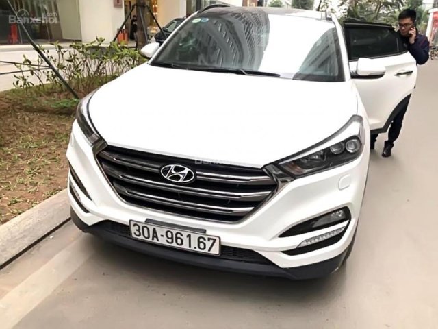 Bán Hyundai Tucson 2.0 AT đời 2016, màu trắng, nhập khẩu nguyên chiếc