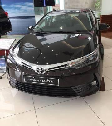 Bán Toyota Corolla altis năm 2018, màu đen, 678 triệu