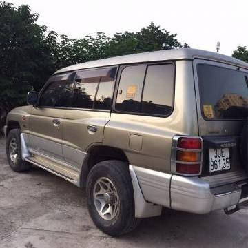 Bán Mitsubishi Pajero đời 2003, màu vàng cát