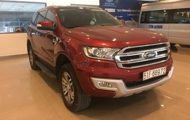 Bán Ford Everest Trend sản xuất năm 2016, màu đỏ