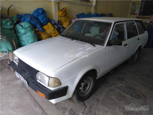 Cần bán Toyota Corolla 1981, màu trắng, nhập khẩu, giá 45tr