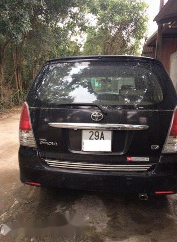 Cần bán gấp Toyota Innova AT sản xuất năm 2008, màu đen