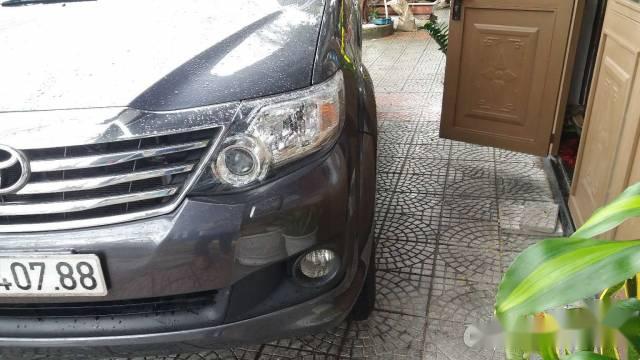 Bán Toyota Fortuner năm sản xuất 2012, giá tốt