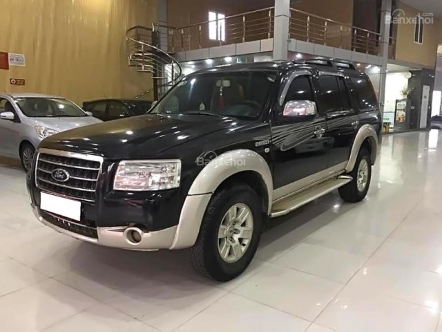 Cần bán gấp Ford Everest năm sản xuất 2008, màu đen