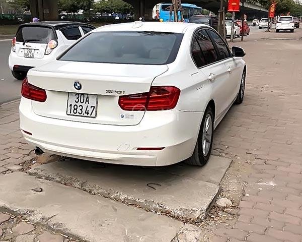 Cần bán lại xe BMW 3 Series 320i đời 2014, màu trắng, xe nhập