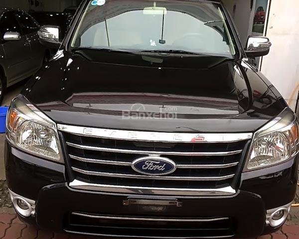 Cần bán gấp Ford Everest 2.5L 4x2 AT đời 2010, màu đen chính chủ