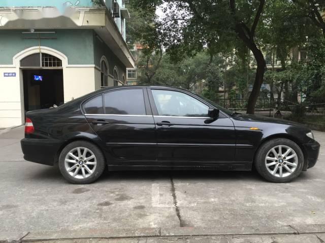 Chính chủ bán xe BMW 3 Series 318i sản xuất năm 2004, màu đen