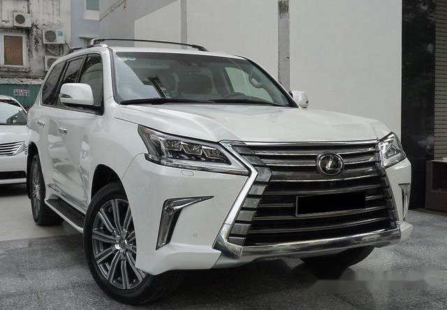 Bán ô tô Lexus LX 570 2016, màu trắng, nhập khẩu nguyên chiếc