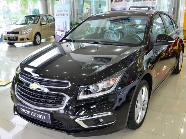 Chevrolet Cruze LTZ ưu đãi lớn- chỉ với 100 triệu lấy xe