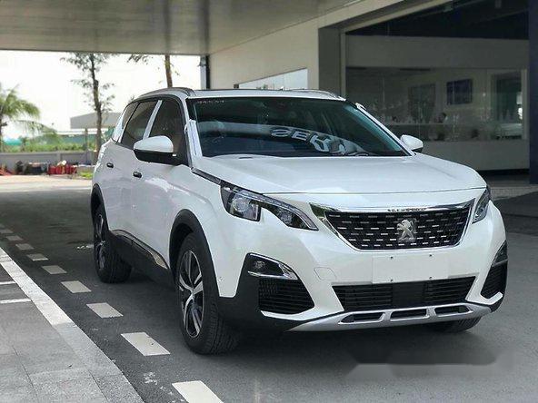 Bán Peugeot 3008 đời 2017, màu trắng