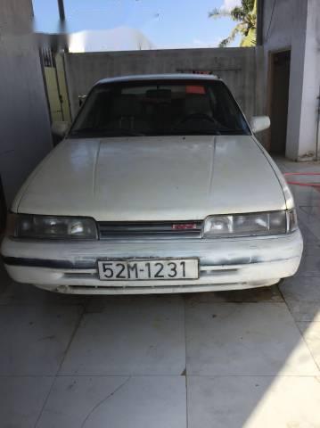 Bán xe Mazda 626 đời 1996, màu trắng0