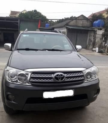 Bán Toyota Fortuner đời 2009, màu xám