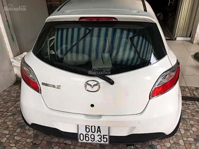 Bán xe Mazda 2 sản xuất năm 2012, màu trắng, giá tốt