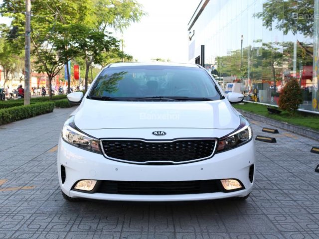 Bán Kia Cerato 1.6 MT - Giá từ 530 triệu - trả trước 10% giá xe tương đương 53 triệu - không cần chứng minh thu nhập