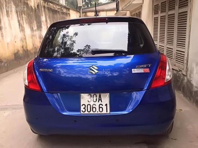 Bán Suzuki Swift 1.4 AT đời 2014, màu xanh lam