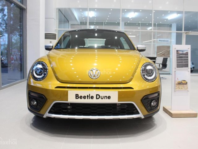 Volkswagen Beetle Dune 2017 màu vàng, còn duy nhất 1 chiếc giao ngay - LH: 0905 413 168
